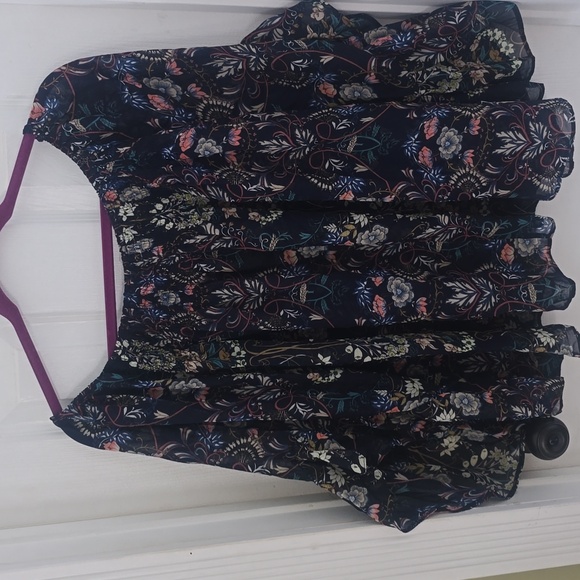 Bebe Navy Floral Women's Blouse, on Shoulders Or Off Ruffle 3/4 Sleeves L NWT - Picture 5 of 6